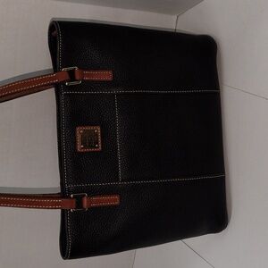 Pebbled Black Dooney & Bourke Learher Tote Red Lining
